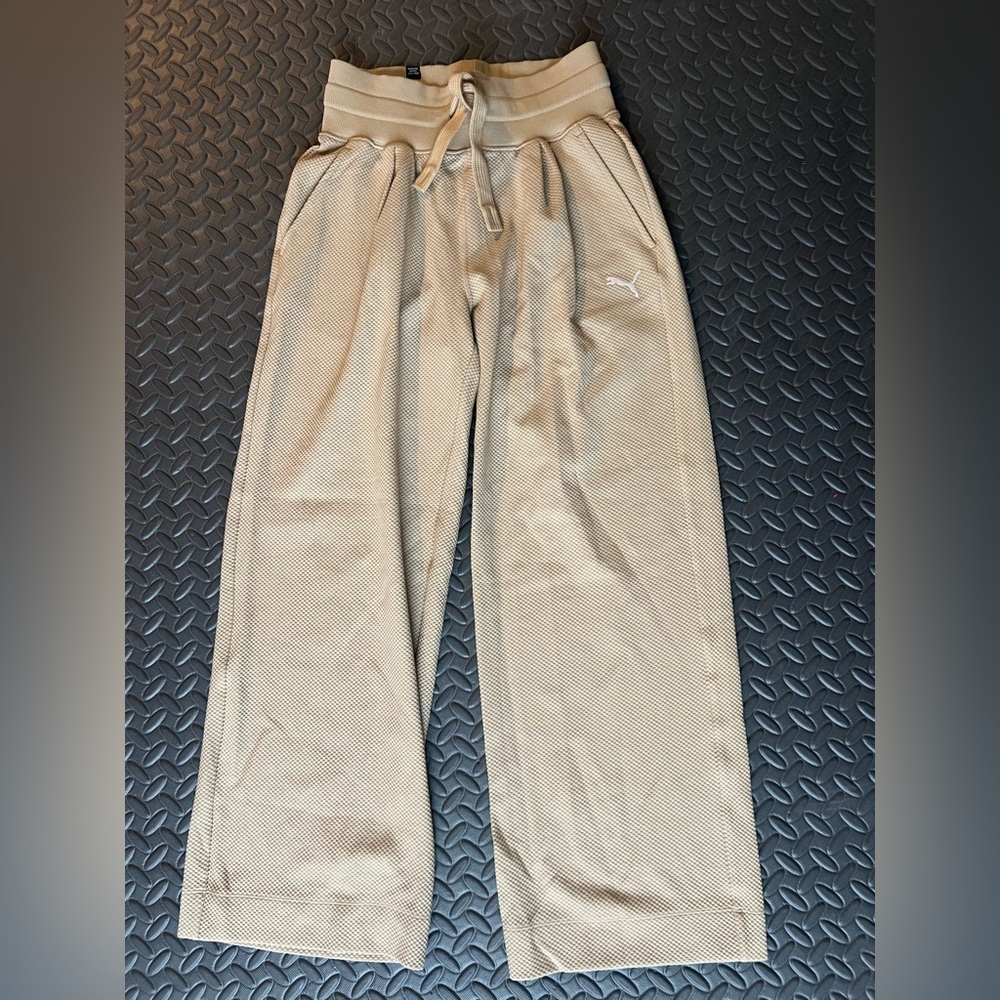 NWT Puma Sweatpants